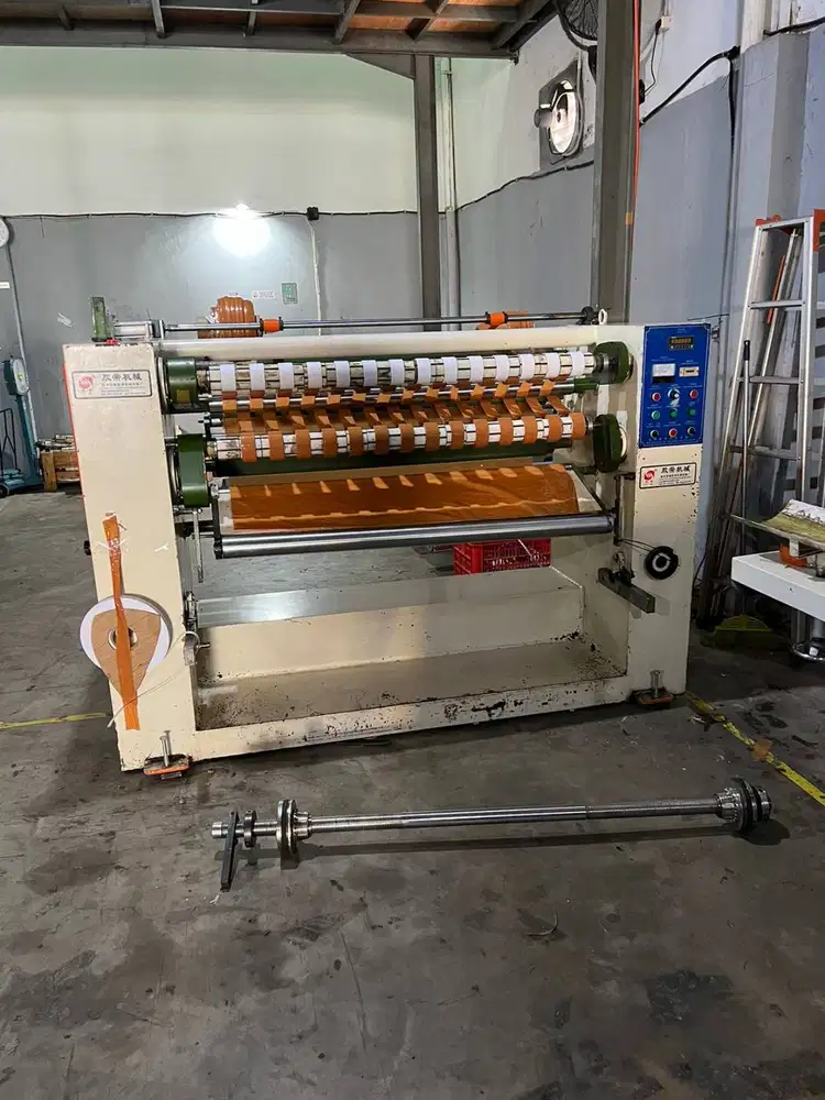 Dijual 1 Set Mesin Slitting Lakban / OPP