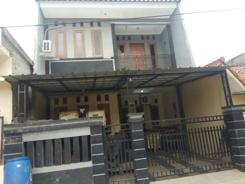 Disewakan rumah 2 lantai jababeka