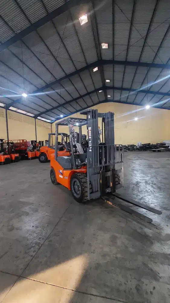 Forklift 3 ton baru merk Heli bisa kredit murah di Sidoarjo & Surabaya
