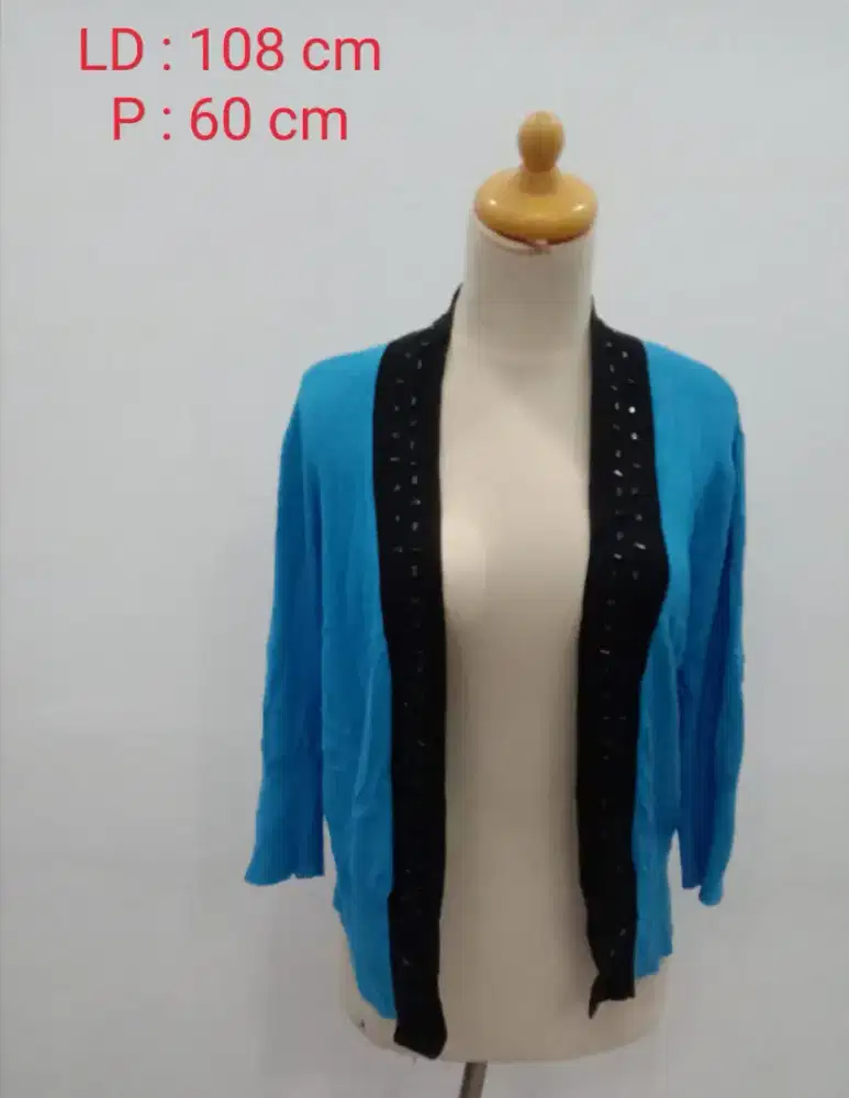 Cardigan Rajutan Merk Accent Preloved