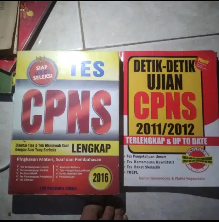 Buku soal dan tes CPNS