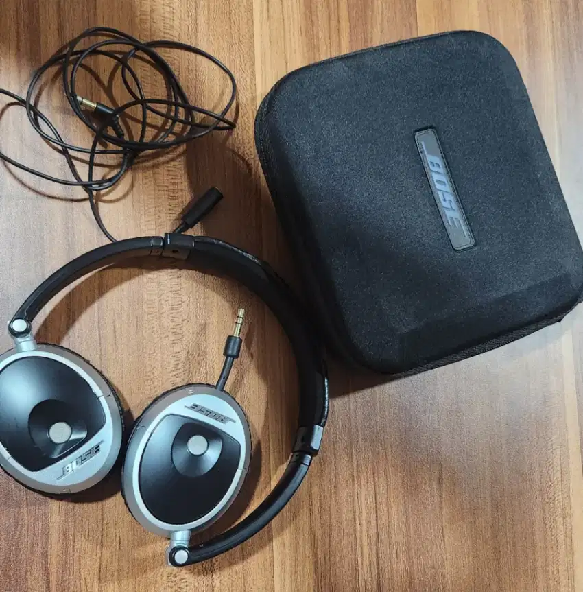 Bose On-Ear Headphonesp