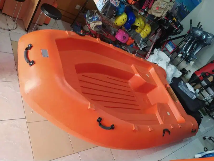 Perahu Polyethylene HDPE 3.5 Meter Lebih Kuat Dari Perahu Karet