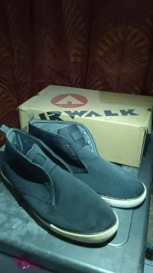 Sepatu 44 airwalk ori siap pakai nego cod rungkut gpl ganku
