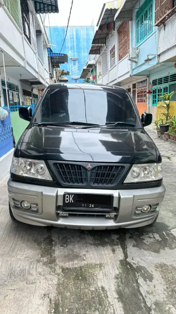 Kuda Grandia Mulus Mobil Bekas