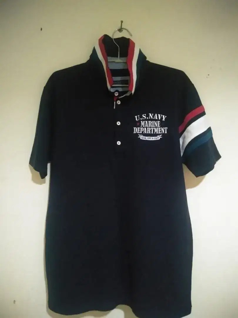 Kaos polo u.s navy ukuran L