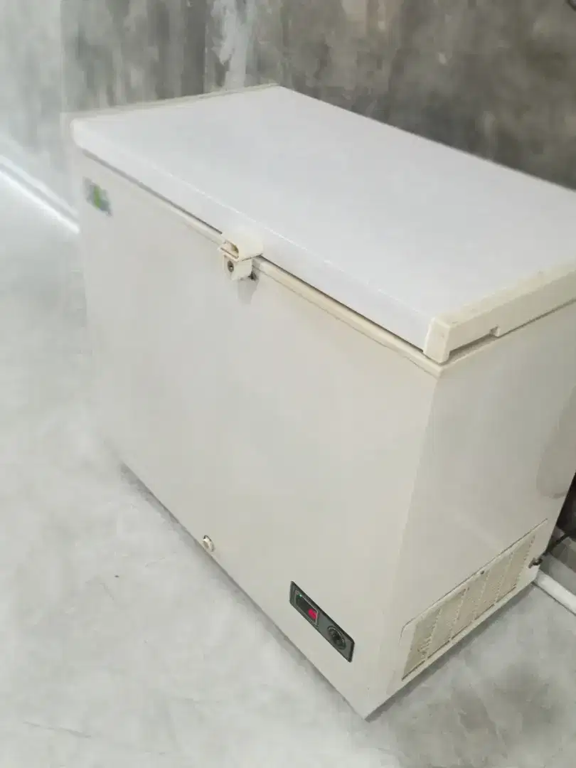 Terima kulkas rusak dan elektronik rusak lainya