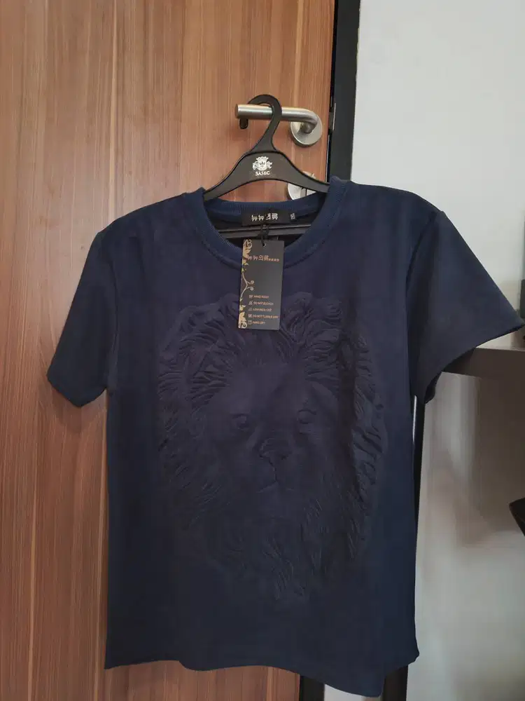 Unique Design Lion T-Shirt