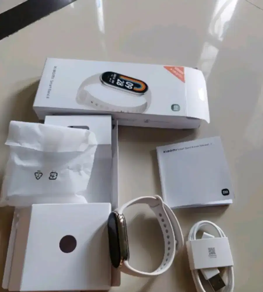 XIAOMI Smart Band 8 / MiBand 8 - Grey ( Bekas Seperti Baru )