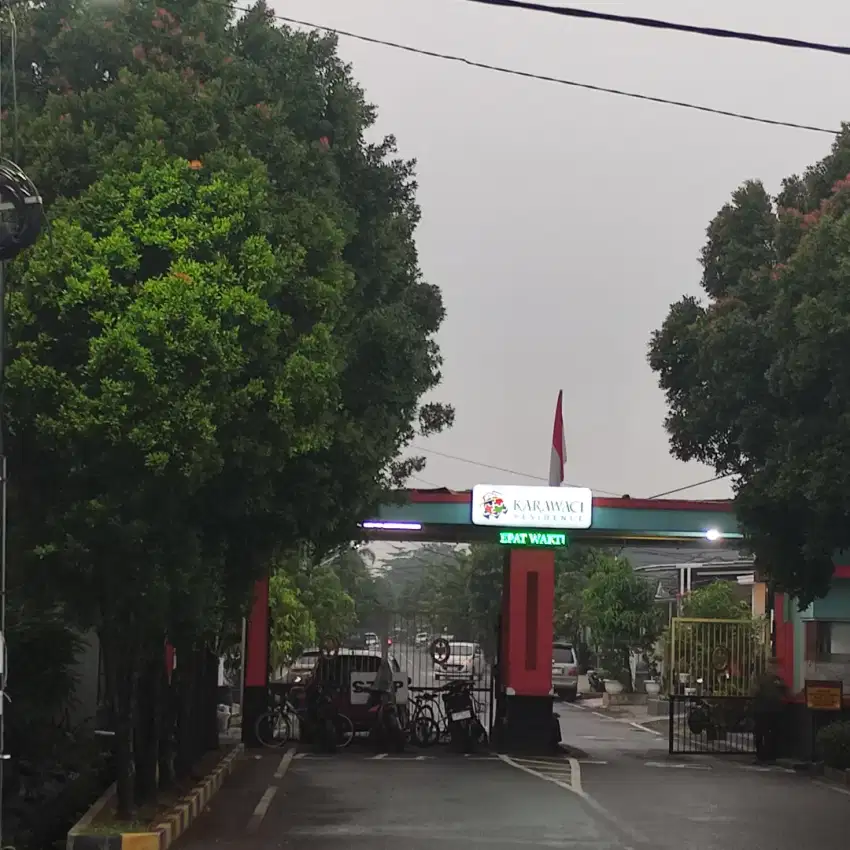 BU JUAL CEPAT RUMAH STRATEGIS PRIBADI di CLUSTER KARAWACI RESIDENCE