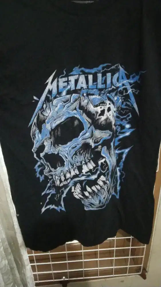 Kaos Metallica hitam