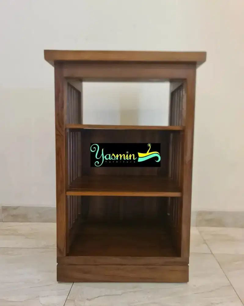 Rak minimalis kayu jati