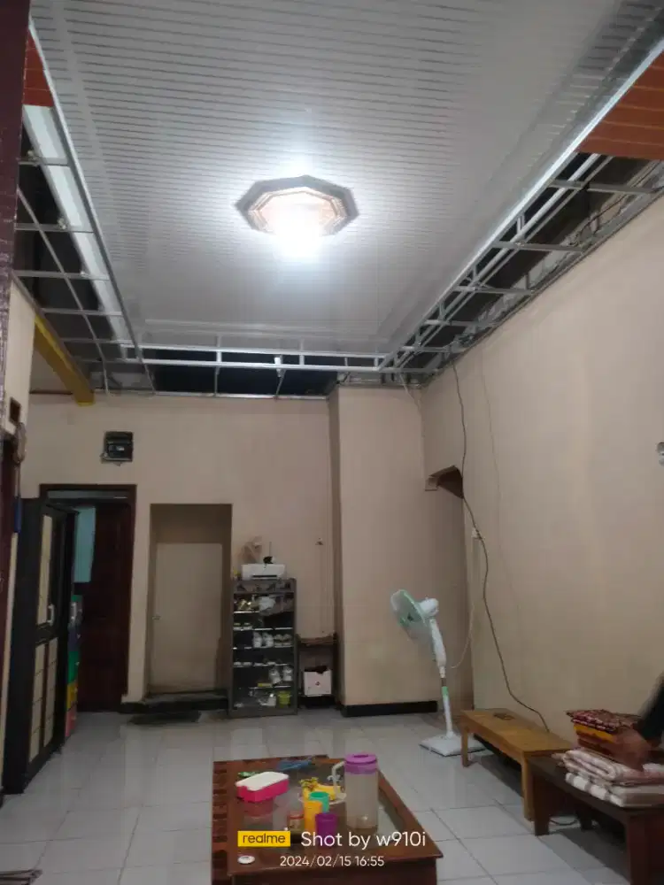 Ahli kontruksi rangka gypsum