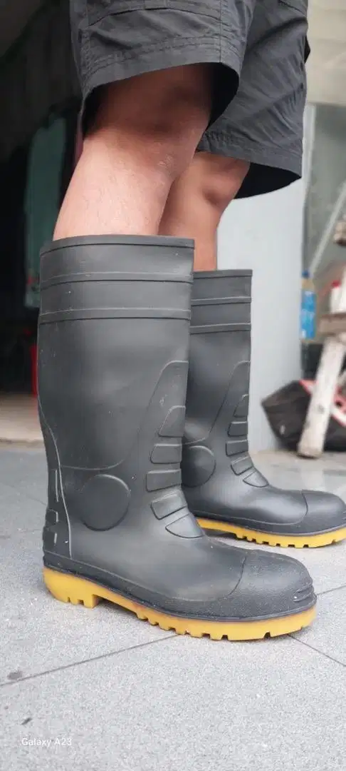 Safety boots krisbow