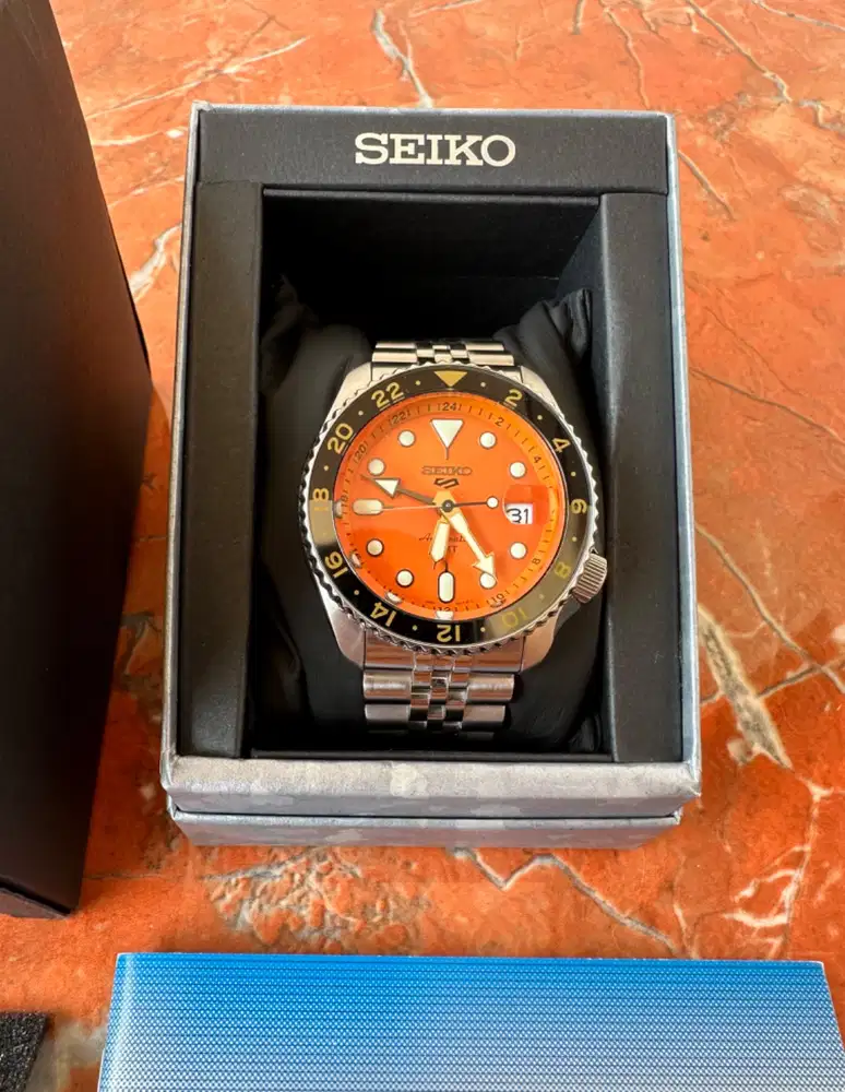 Seiko SSK005K1 GMT Orange
