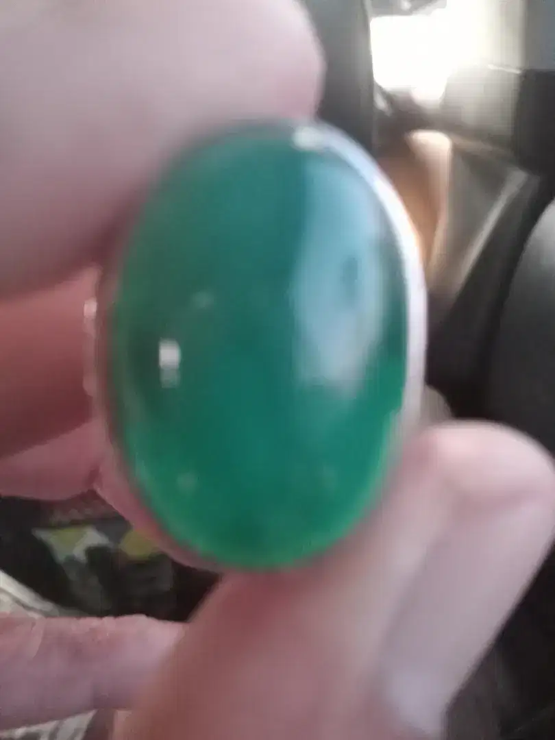 Cincin perak batu bacan