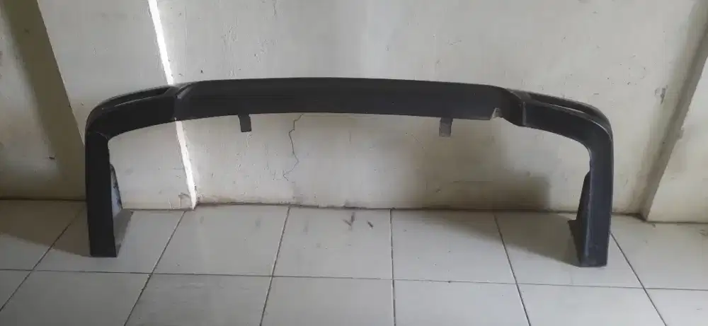 Bodykit Belakang Innova 2004-2012