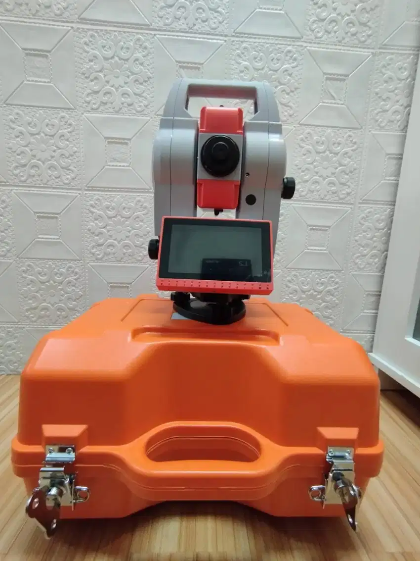 Total Station ALPHA Y Android Surpro 6.0