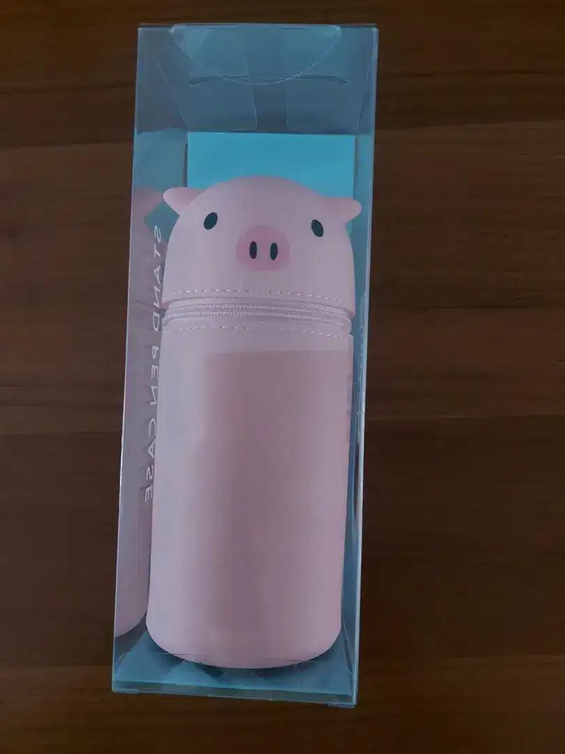 Tempat Pensil/ Stand Pen Case Punilabo