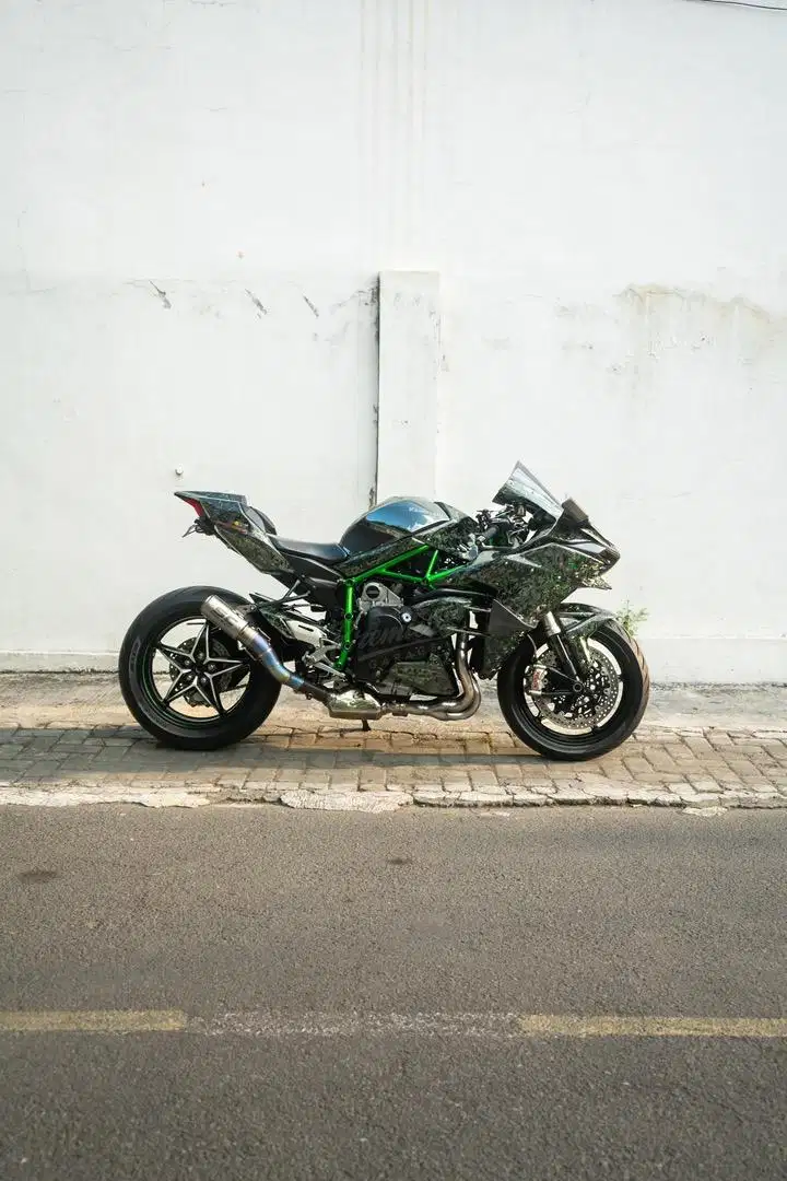 Kawasaki Ninja H2 Carbon Fullpaper bs TT Moge Lain