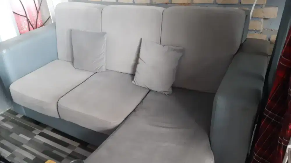 Sofa L minimalis