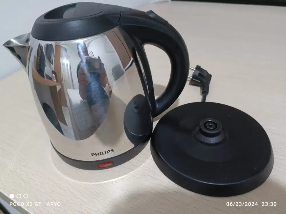 Philips Kettle Stainless Steel HD9303/03 [Preloved]