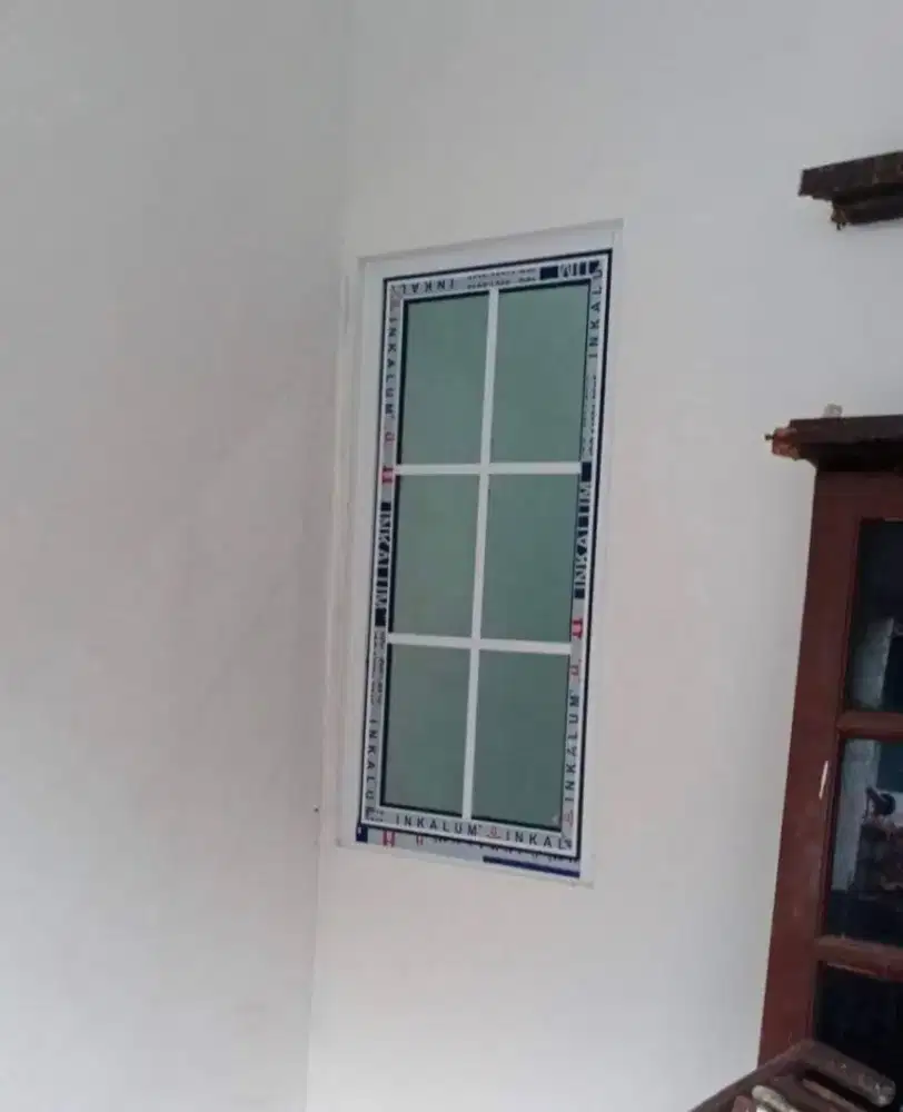Kusen aluminium pintu dan jendela kaca