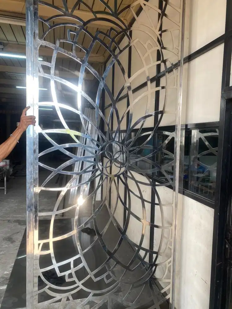 partisi stainless 4mm lasercut