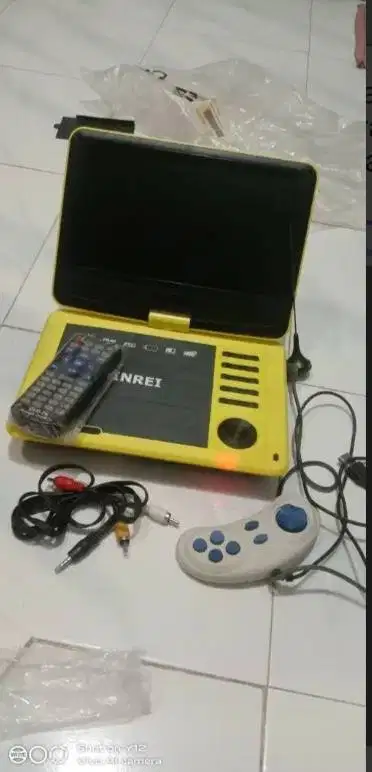 TV video player portable bekas