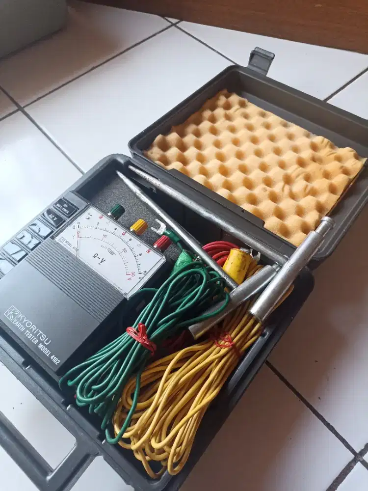 Kyoritsu 4102 earth meter