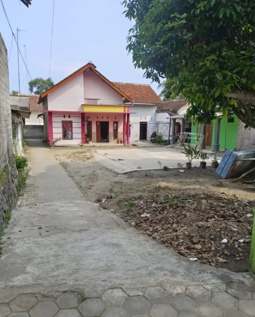 JUAL RUMAH LINGKUNGAN ADEM PAKUNDEN BLITAR