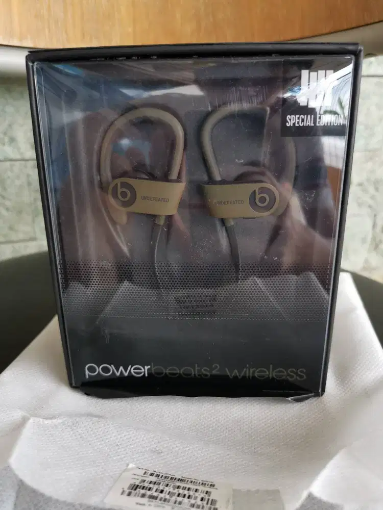 HEADPHONE UNDEFEATED x DRE