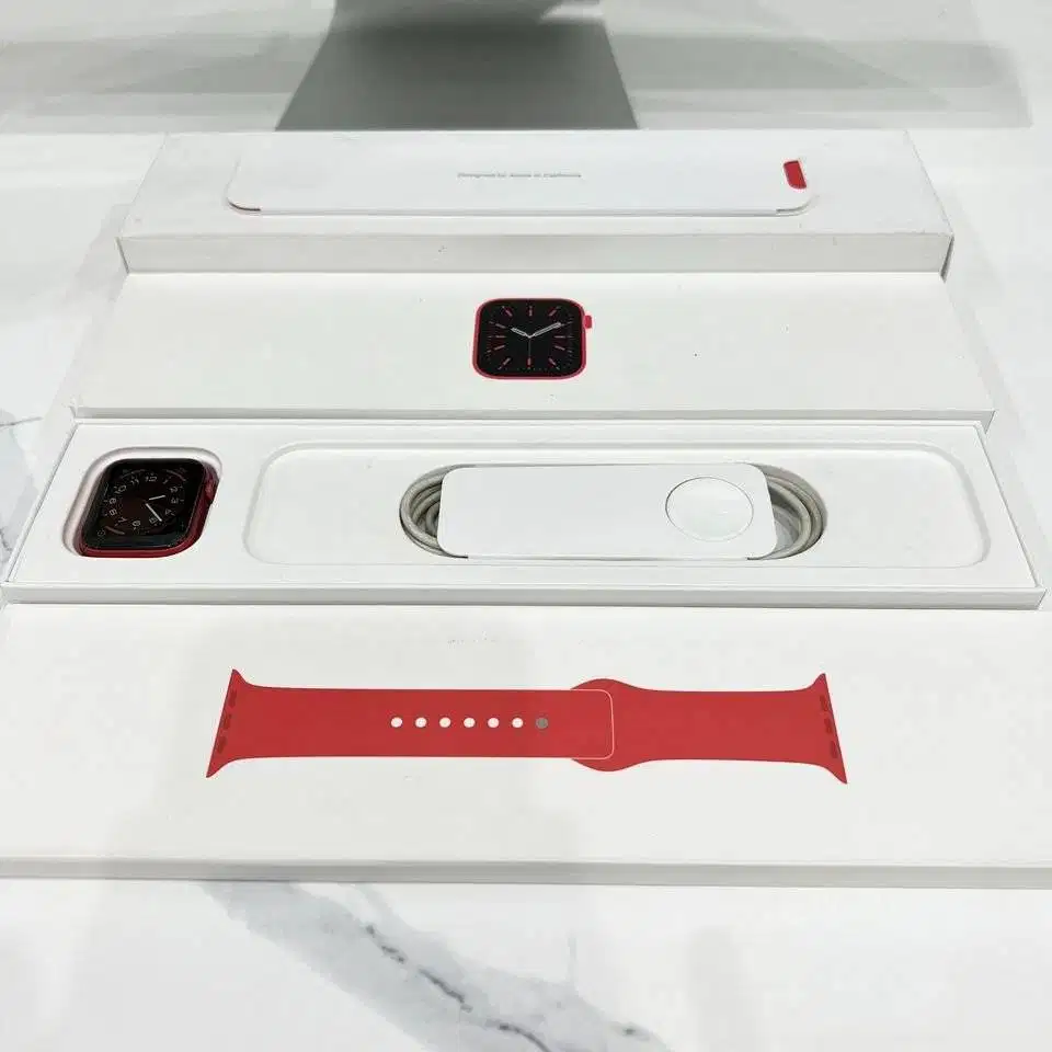 Apple Watch Series 6 40mm Fullset Red