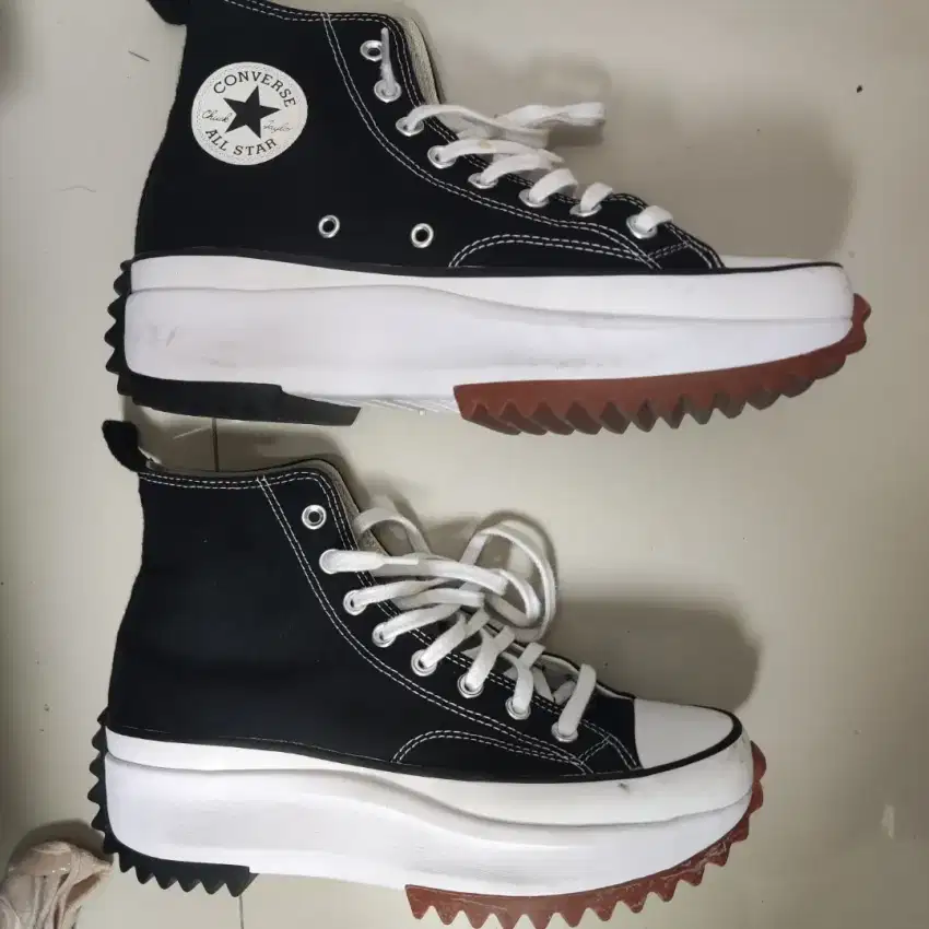 converse run star hike high original size 42 UNISEX like new