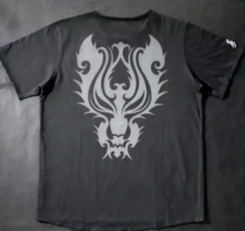 Uniqlo kaos t shirt final fantasy preloved playstation