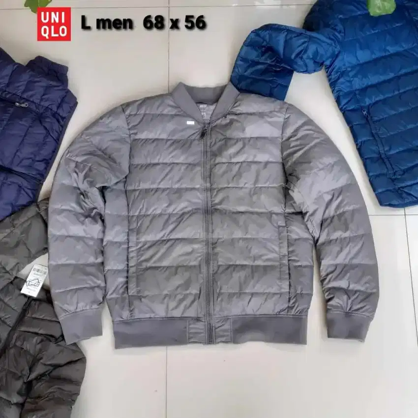 Jaket puffer uniqlo grey