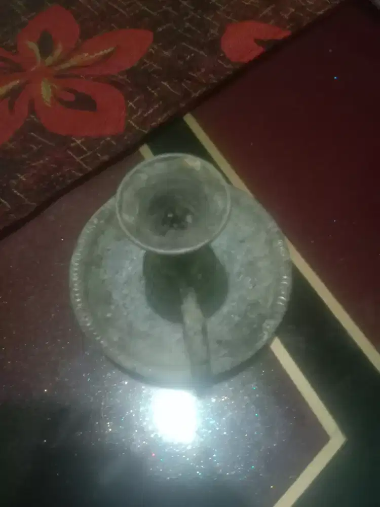 Hiasan tempat lilin terbuat dari kuningan antik