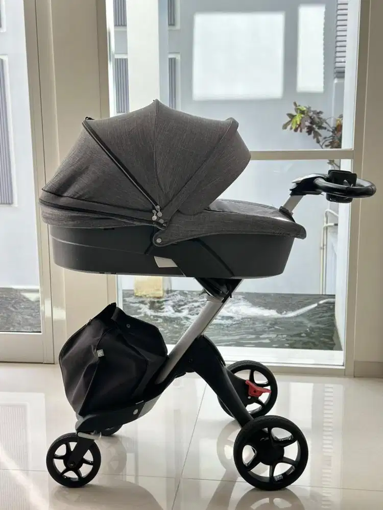 STOKKE XPLORY V6 BLACK MELAGNE