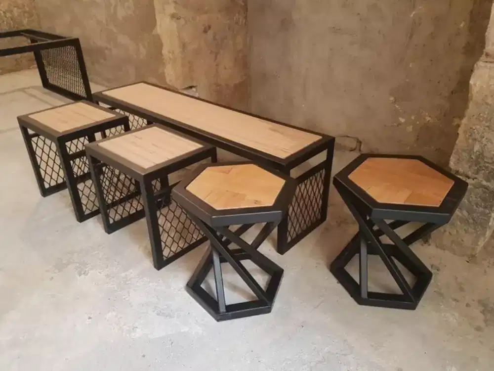 MEJA KURSI CAFE CANTIK/ MEJA KURSI MURAH