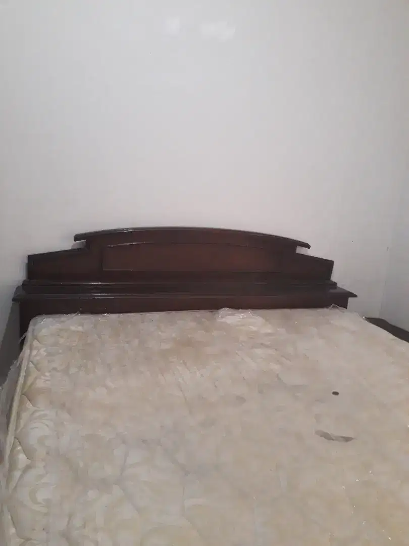 Dijual tempat tidur lengkap