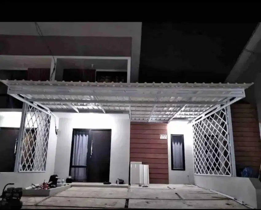 Kanopi baja ringan