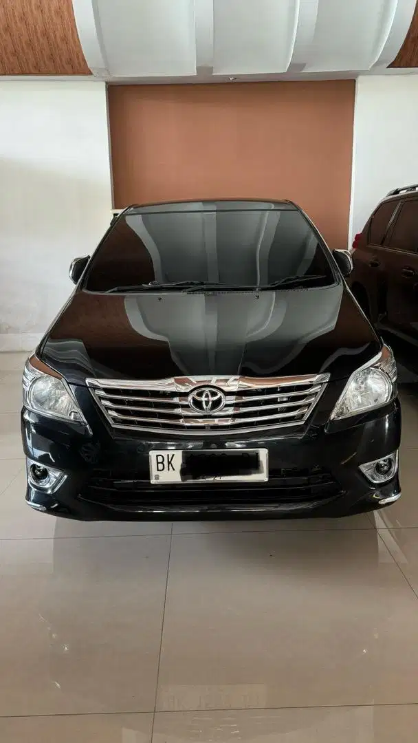 Toyota Innova 2.5 G M/T 2012