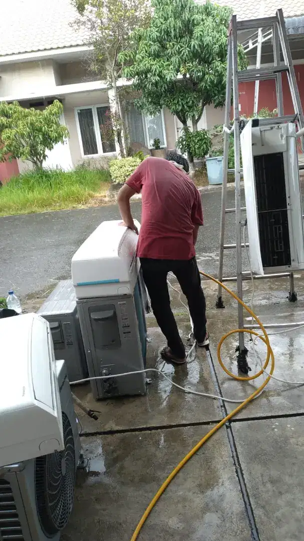 service AC, KULKAS & M, CUCI, panggilan ketempat bergaransi,