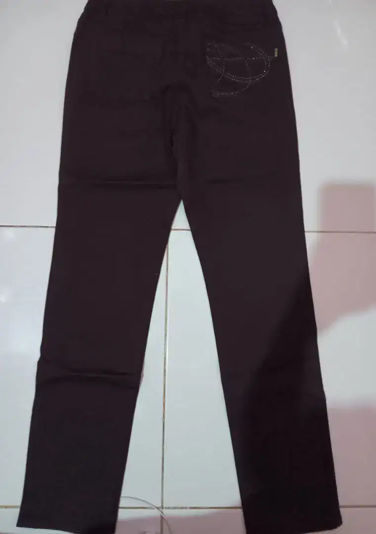 Celana jeans wanita