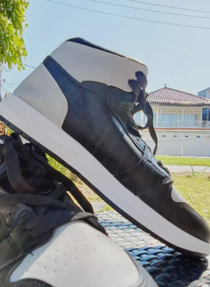 Sepatu import jordan murah