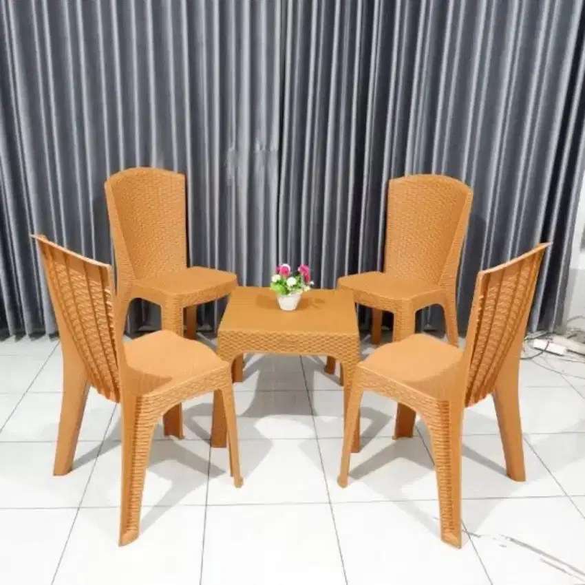 Kursi Makan Apollystar