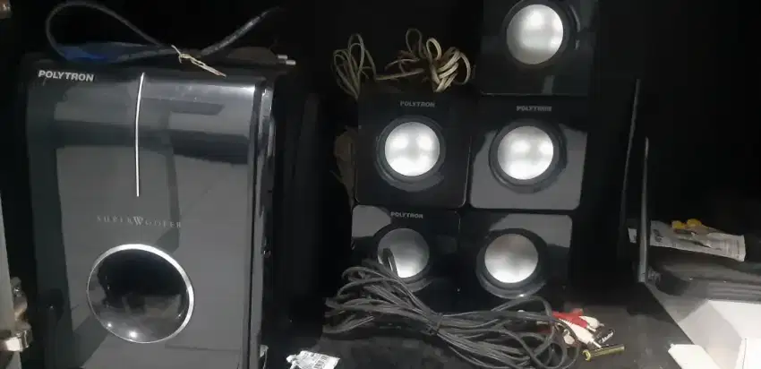Speakers merk POLYTRON bekas
