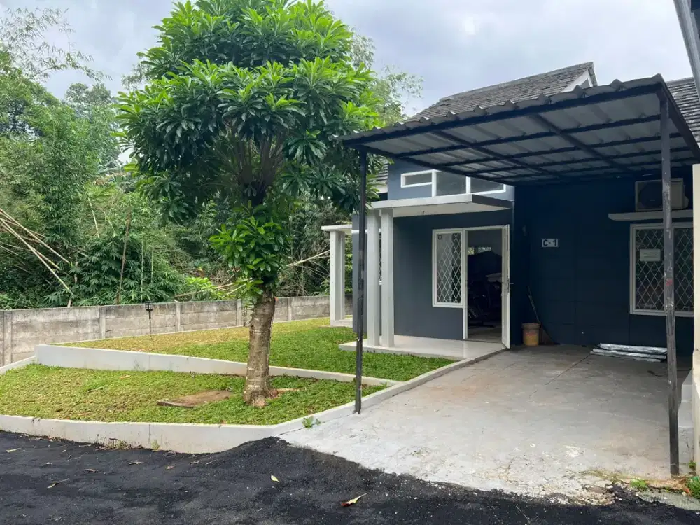 TURUN HARGA Rumah Asri dan sejuk Cinere
