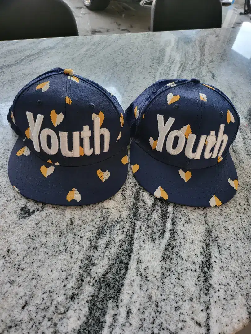 Jual topi couple like new ga jadi pakai