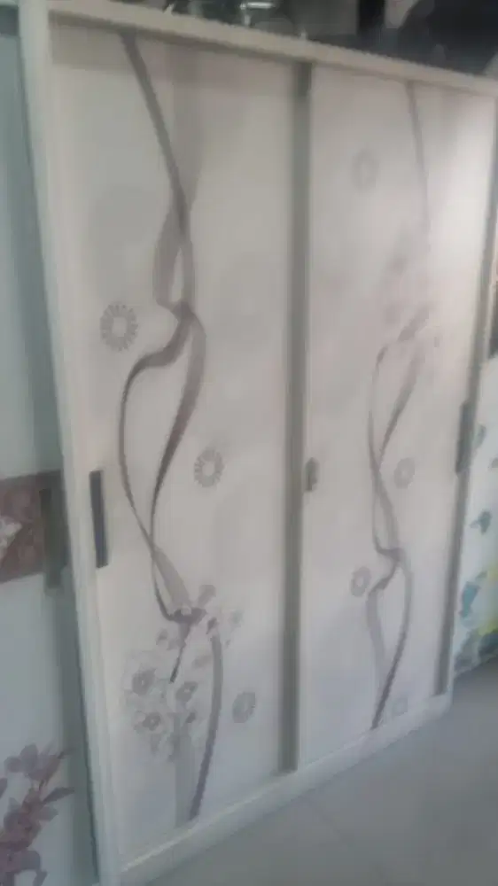 Lemari besi pakaian uk 120